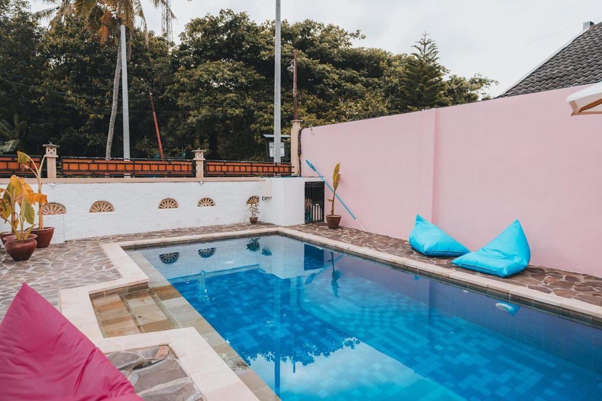 Mong Bungalows Kuta  エクステリア 写真
