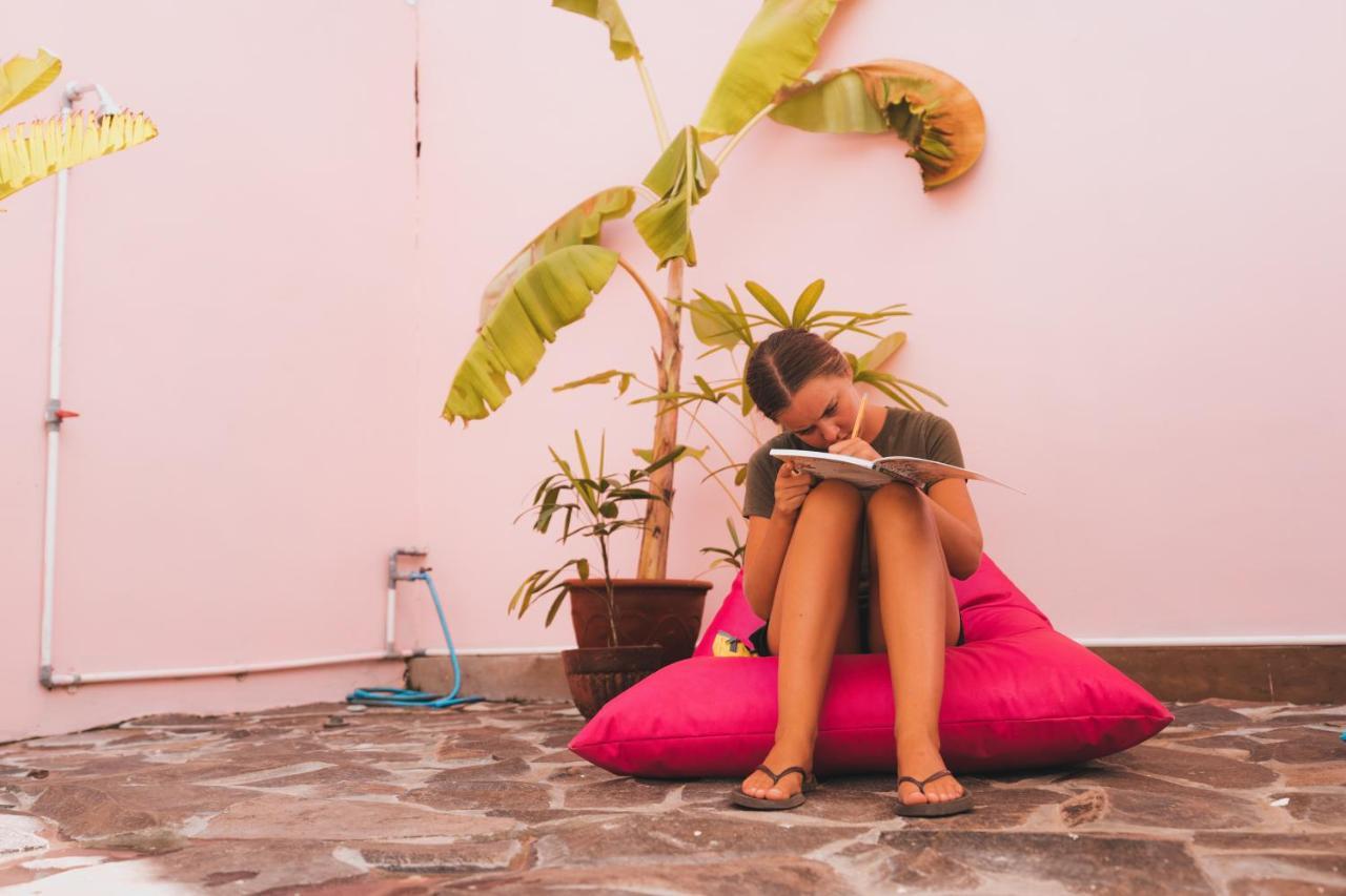 Mong Bungalows Kuta  エクステリア 写真
